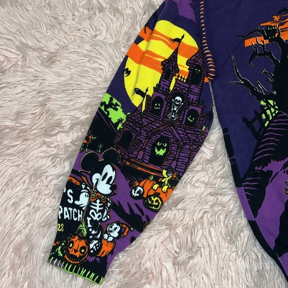 Disney Mickey’s pumpkin patch purple sweater size large - Picture 5 of 9